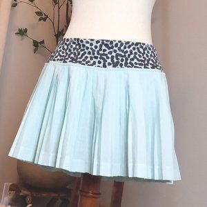 Lululemon Tennis Skirt Shorts Light Blue Size 8 Zippered Pocket Leopard Band